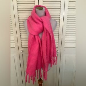 NWOT Juicy Couture pink soft scarf, wrap